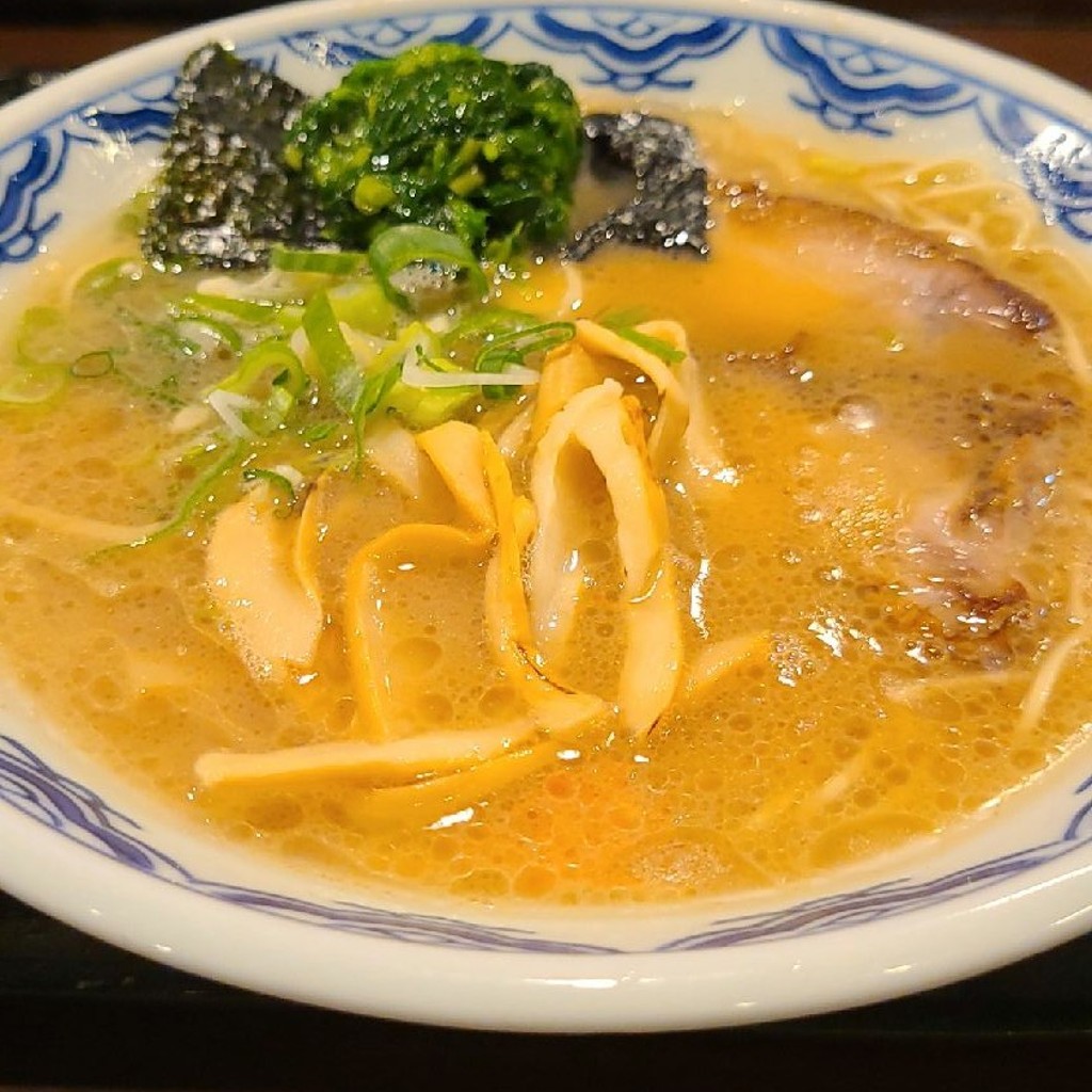 飲ミシュランさんが投稿した西麻布ラーメン専門店のお店博多麺房 赤のれん 西麻布本店/ハカタメンボウ アカノレン ニシアザブホンテンの写真