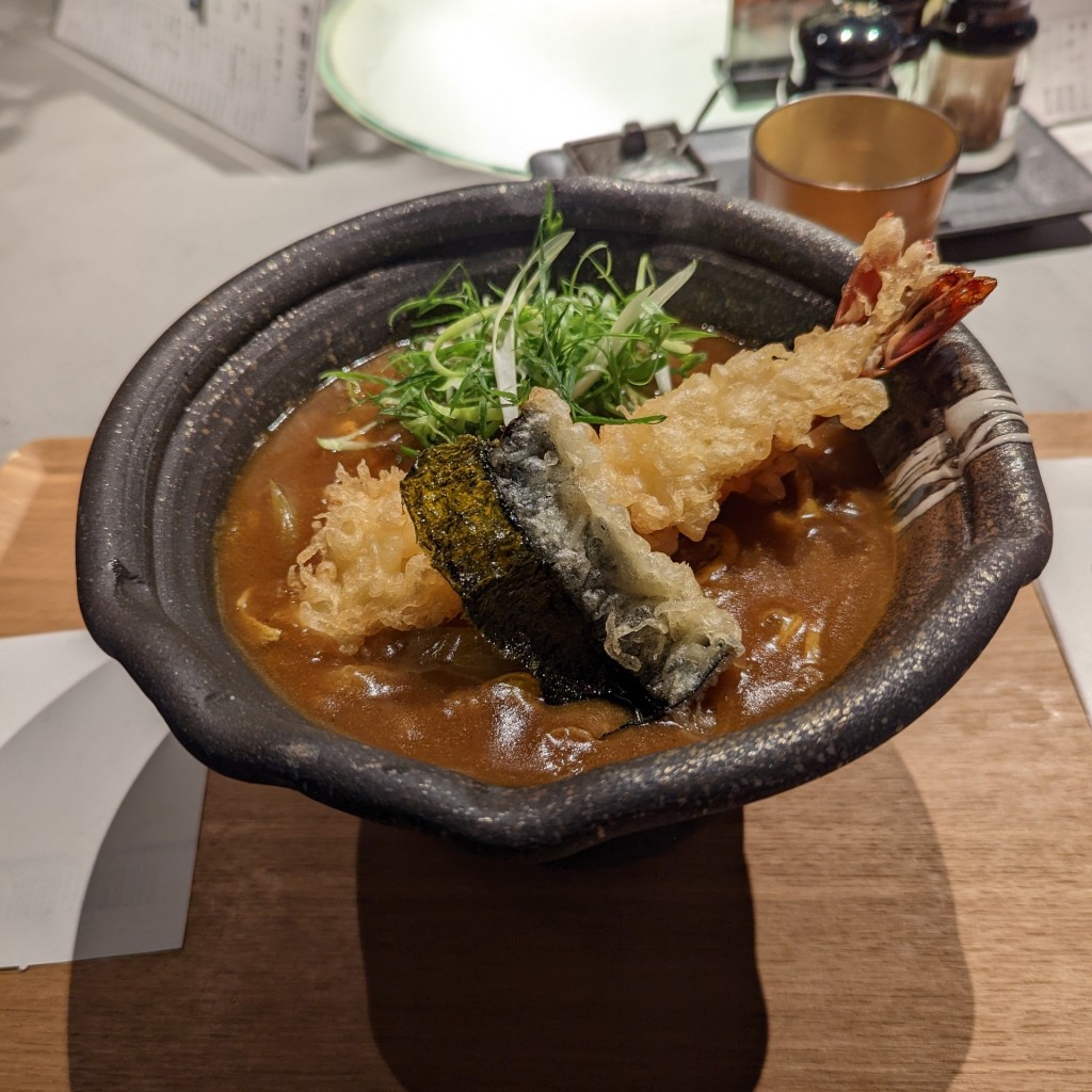 実際訪問したユーザーが直接撮影して投稿した難波中うどん肉麺 まるきゅうの写真