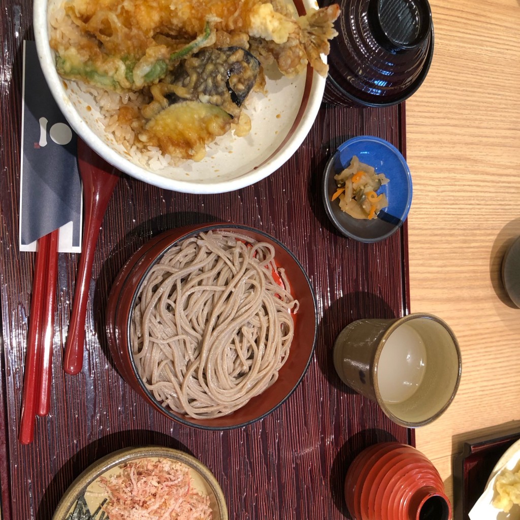 ユーザーが投稿した姫天丼膳 (割子)の写真 - 実際訪問したユーザーが直接撮影して投稿した緑井そば一福 ラクア緑井店の写真