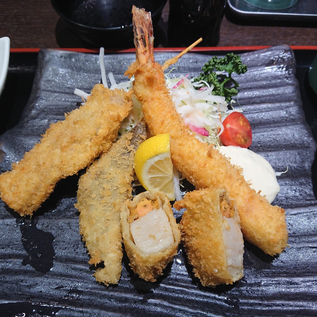 ユーザーが投稿したフライ盛り定食の写真 - 実際訪問したユーザーが直接撮影して投稿した橋本町魚介 / 海鮮料理あぶり焼き 魚喜水産の写真