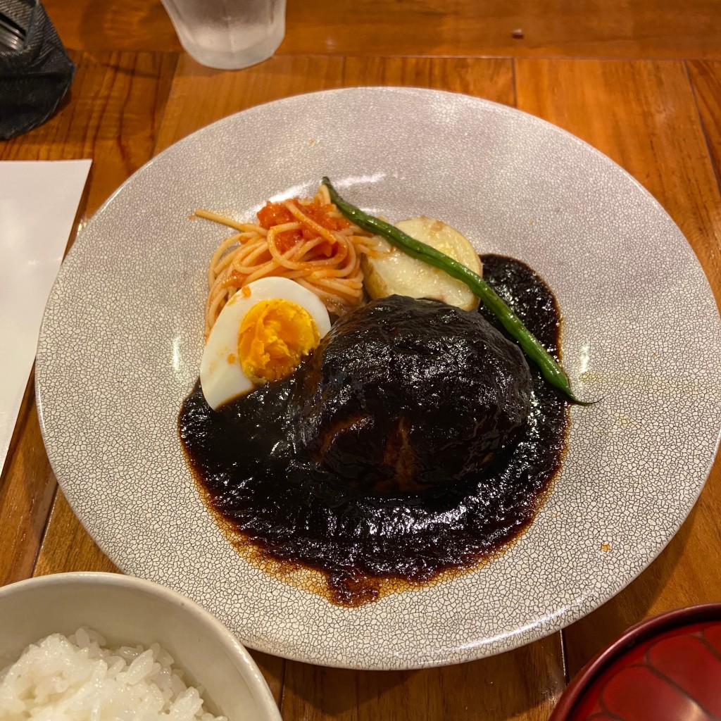 [新宿おすすめランチ&カフェ]をテーマに、LINE PLACEのユーザーティラミさんがおすすめするグルメ店リストの代表写真