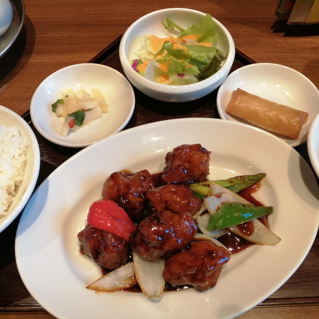 ユーザーが投稿した黒酢豚セットの写真 - 実際訪問したユーザーが直接撮影して投稿した渋谷餃子大連餃子基地 DALIAN 渋谷ストリーム店の写真
