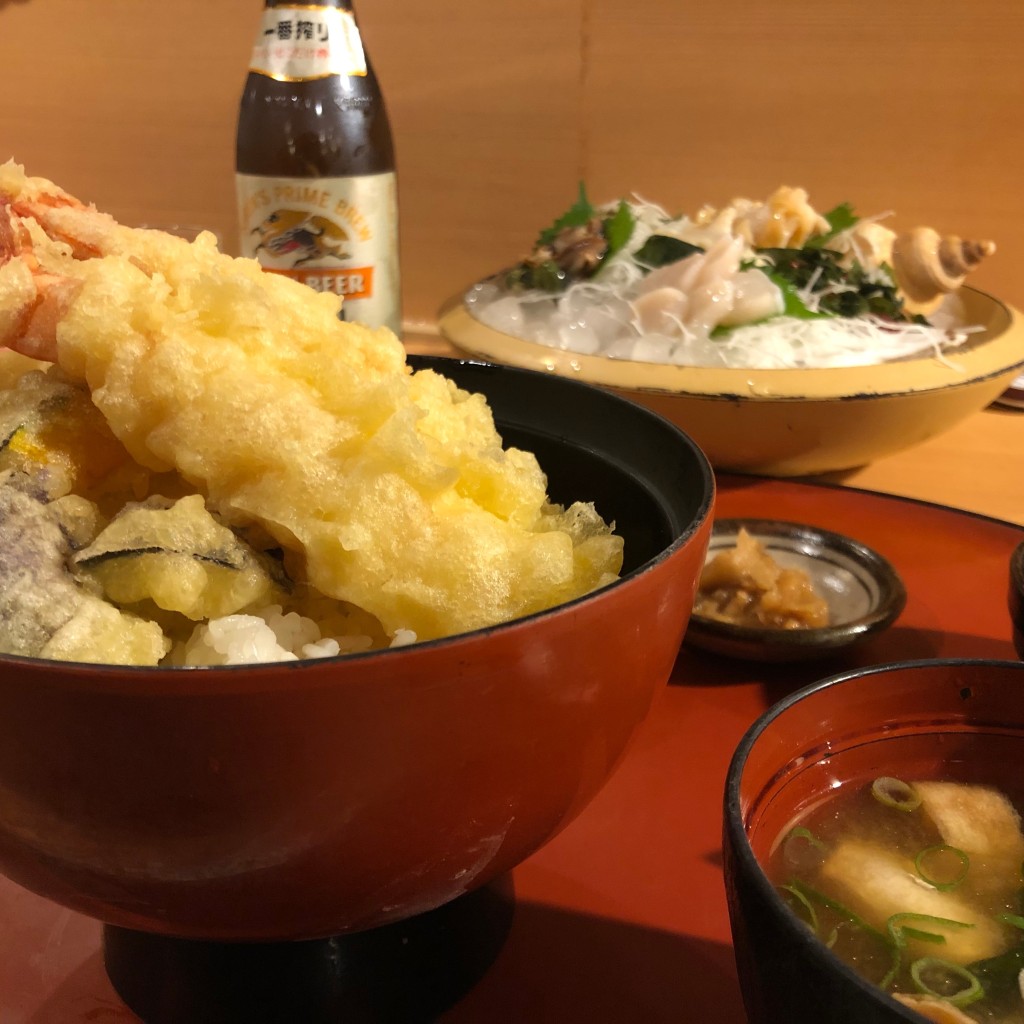 ユーザーが投稿した大海老天丼4の写真 - 実際訪問したユーザーが直接撮影して投稿した白銀町魚介 / 海鮮料理地魚料理 まるさん屋の写真