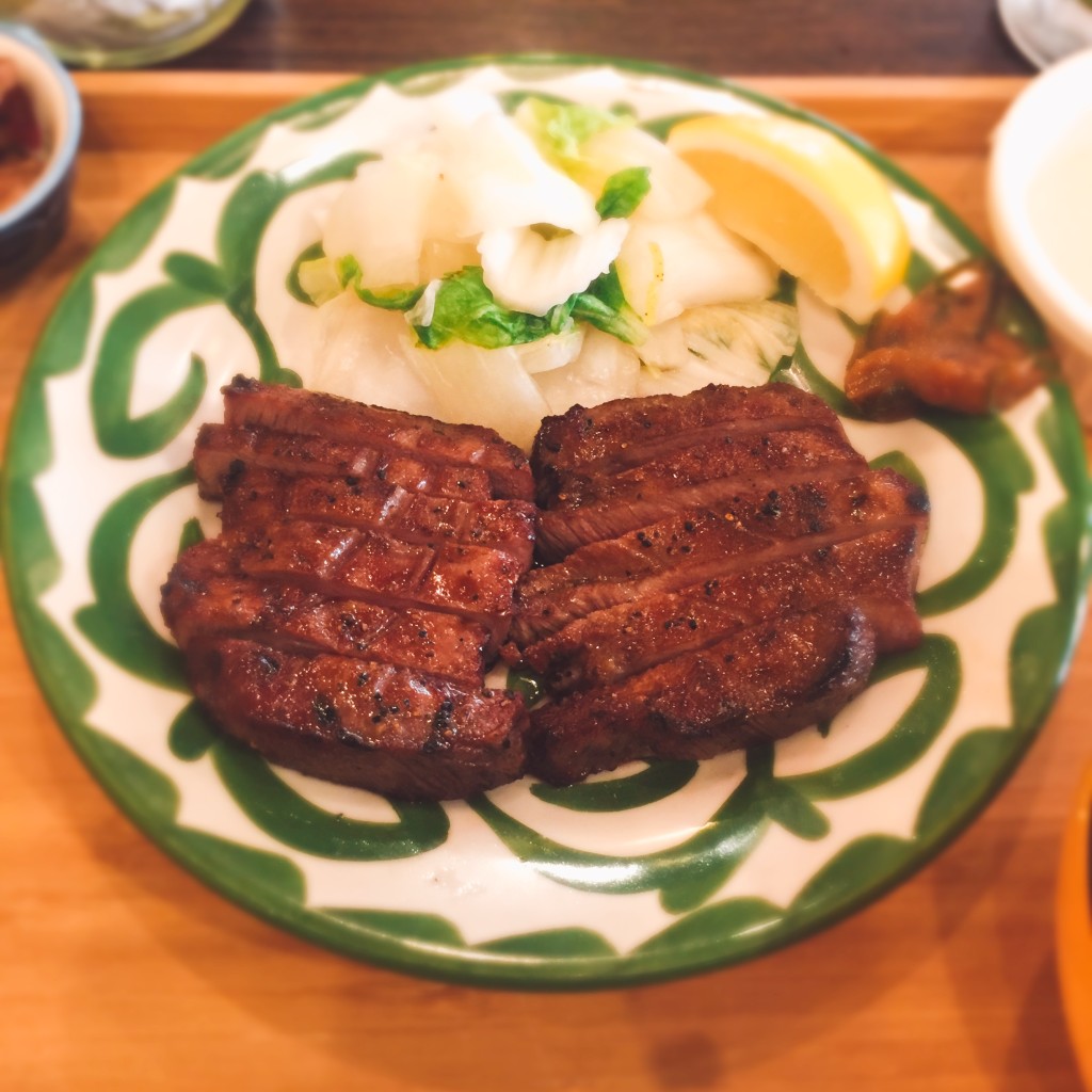 Ainaaさんが投稿した西新宿牛タンのお店新宿焼肉 牛たんの檸檬/シンジュクヤキニク ギュウタンノレモンの写真