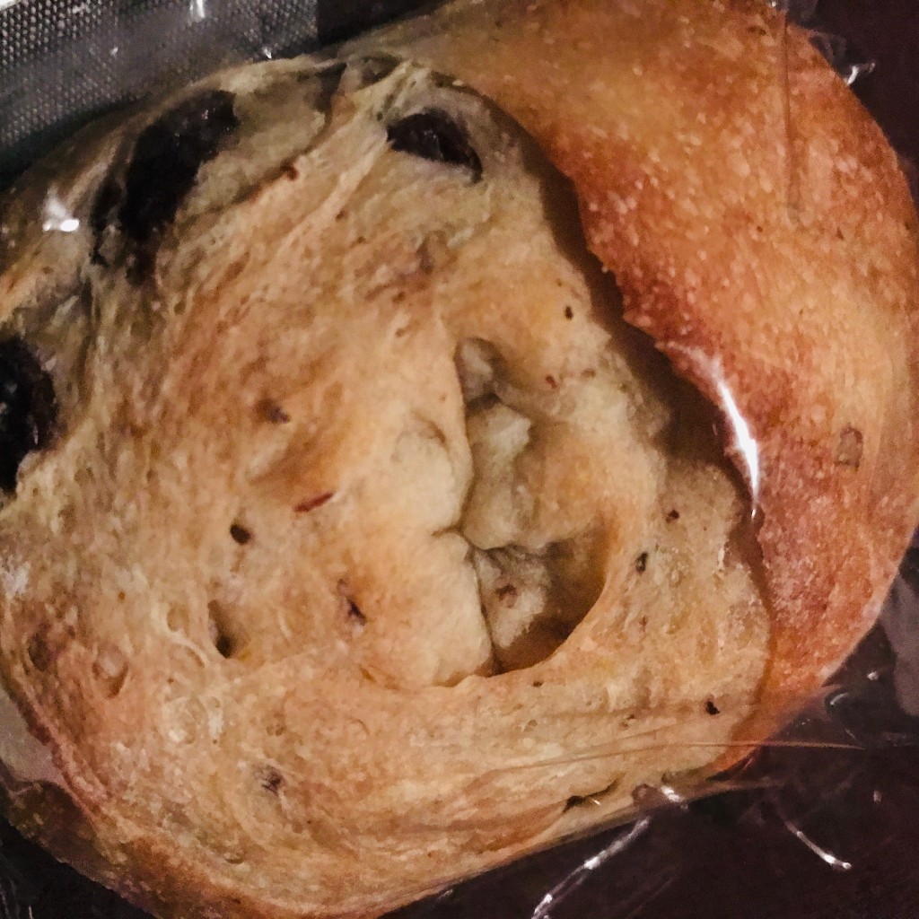 ユーザーが投稿した天然酵母のぶどうパンの写真 - 実際訪問したユーザーが直接撮影して投稿した添地町ベーカリーしゃんぴによんの写真