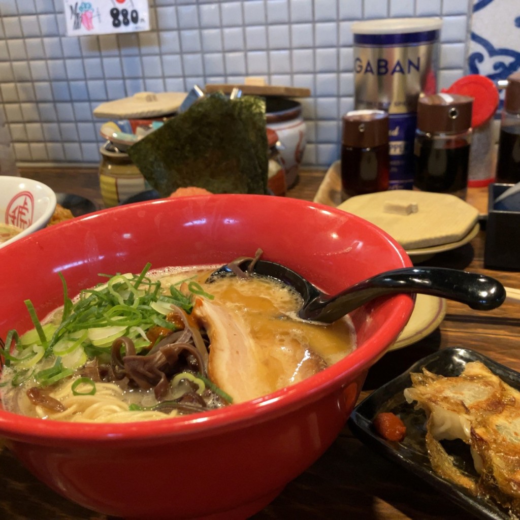 綺麗に撮れればさんが投稿した兼基ラーメン / つけ麺のお店博多ラーメン 琥家 高屋店/ハカタラーメンコヤタカヤテンの写真