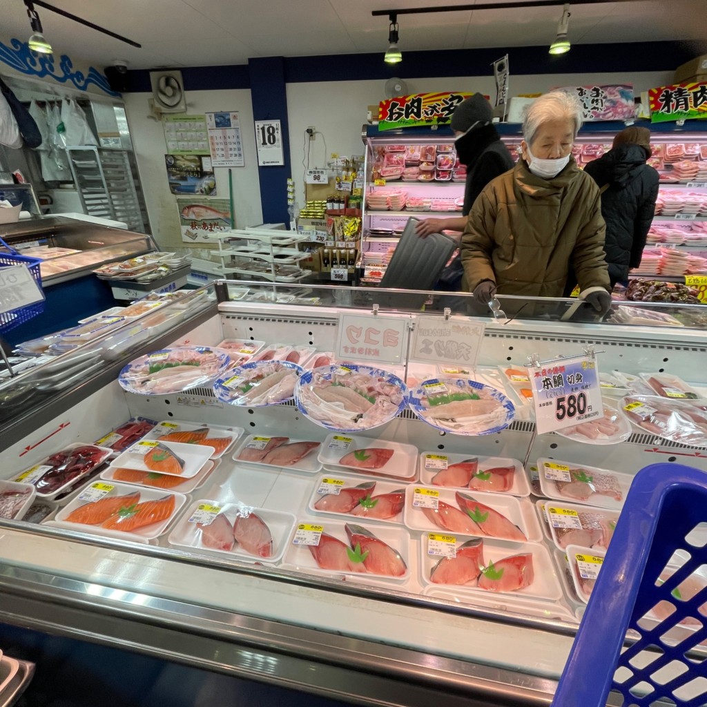 実際訪問したユーザーが直接撮影して投稿した淡路食料品店生鮮市場 大裕の写真