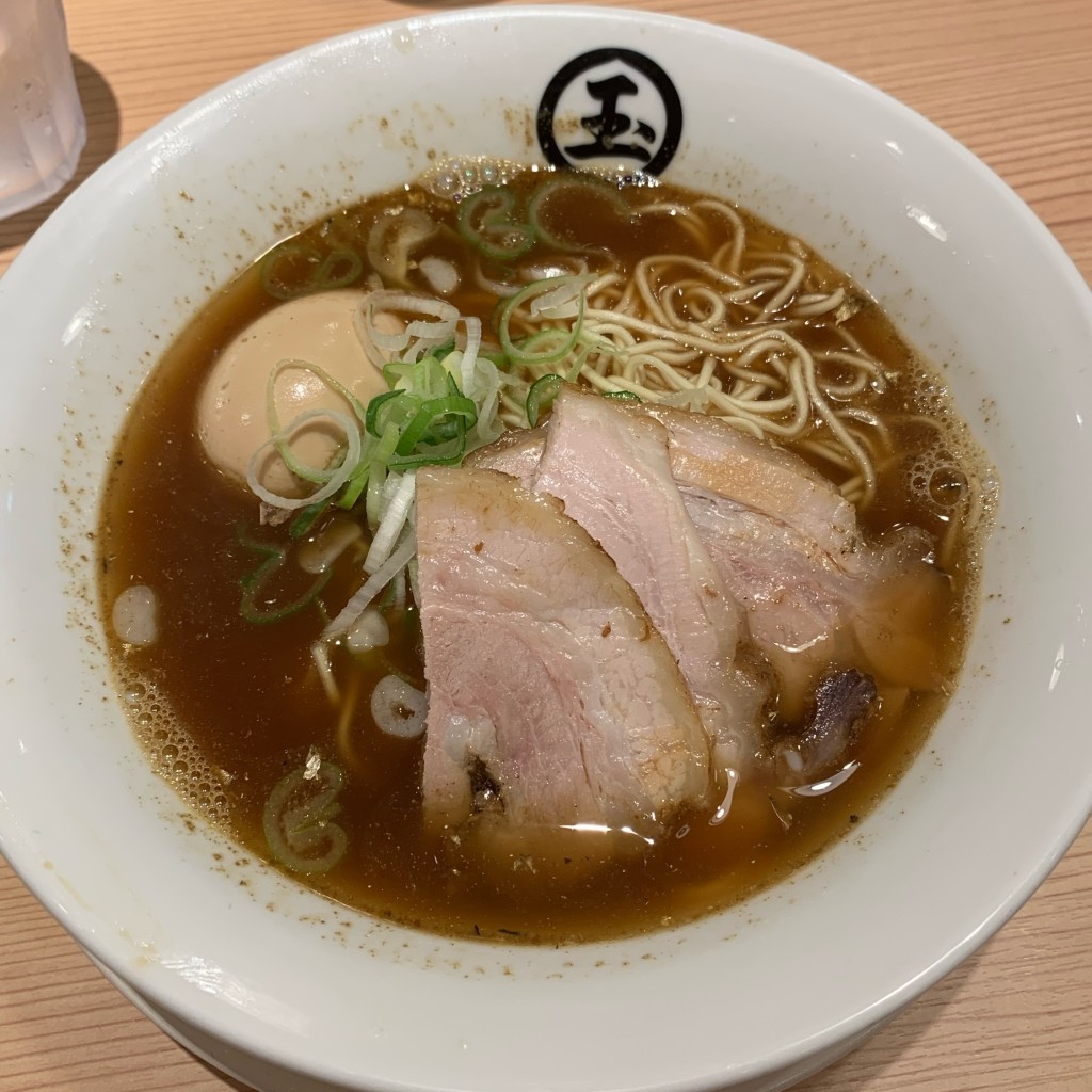 ユーザーが投稿した煮干ラーメン 醤油の写真 - 実際訪問したユーザーが直接撮影して投稿した丸の内ラーメン / つけ麺東京煮干し らーめん玉 東京駅店の写真