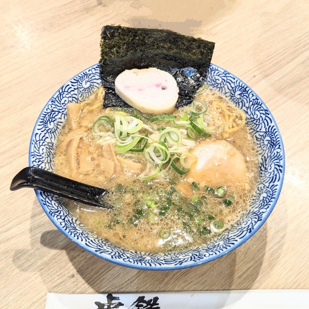 かあきさんが投稿した栄町ラーメン専門店のお店麺や虎鉄 千歳店/メンヤコテツ チトセテンの写真