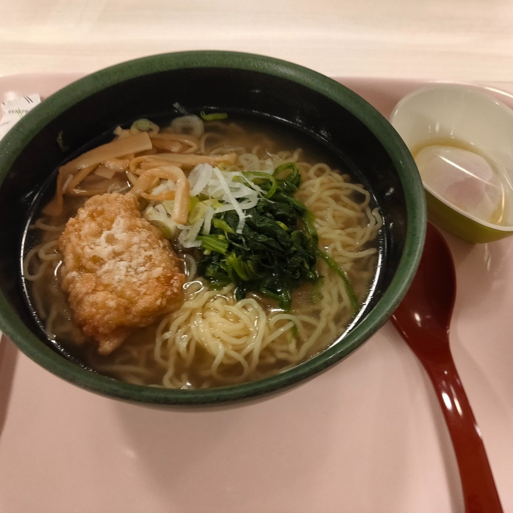 ユーザーが投稿した鶏だし旨塩ラーメンの写真 - 実際訪問したユーザーが直接撮影して投稿した三田定食屋慶應義塾生活協同組合三田食堂の写真