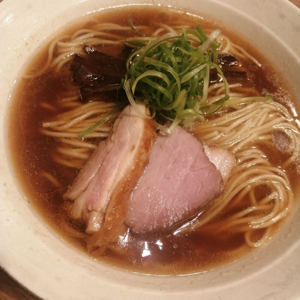 ユーザーが投稿した特製醤油ラーメンの写真 - 実際訪問したユーザーが直接撮影して投稿した神田花岡町ラーメン専門店麺処ほん田 秋葉原店の写真