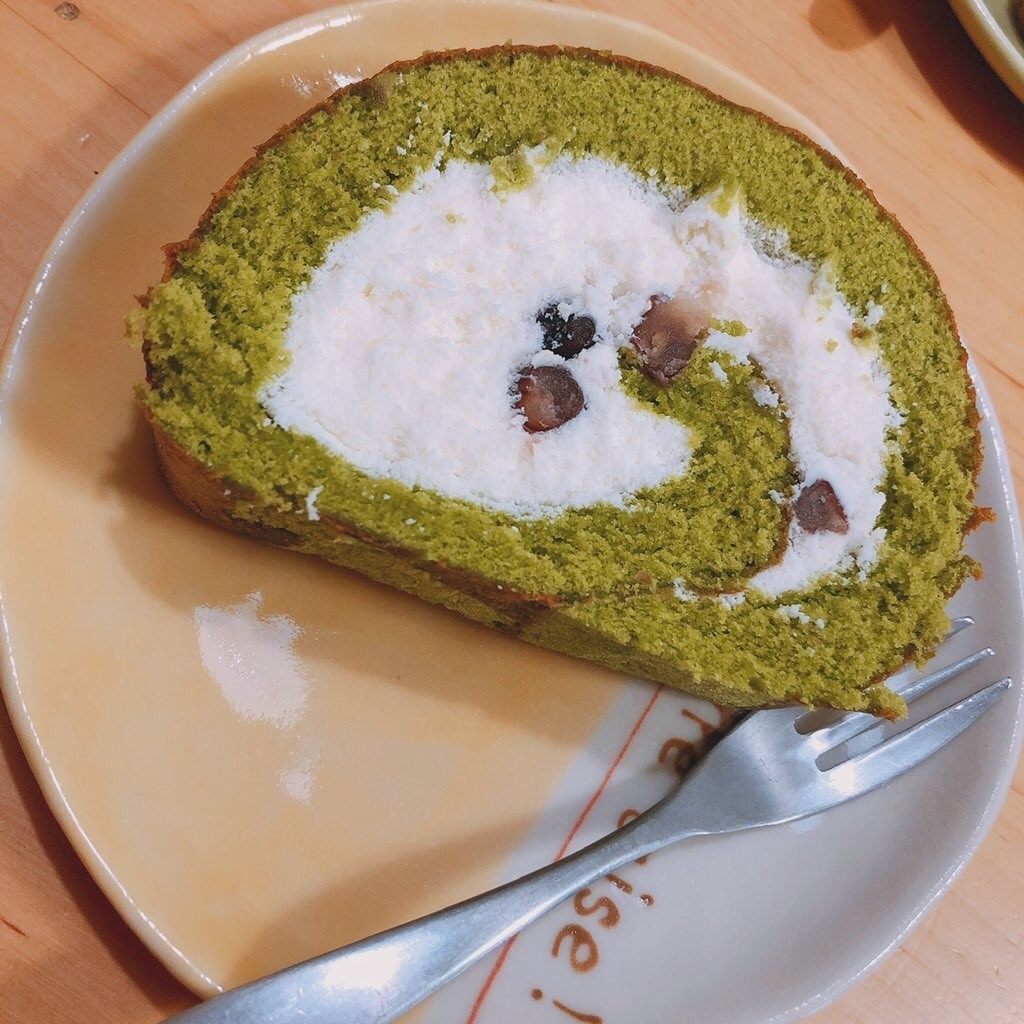 ユーザーが投稿した抹茶 生ロールケーキの写真 - 実際訪問したユーザーが直接撮影して投稿した平田町和菓子うつぼ屋(坊っちゃん団子)の写真