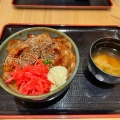 秘伝のタレ 豚丼 - 実際訪問したユーザーが直接撮影して投稿した山田岡丼もの豚壱の写真のメニュー情報