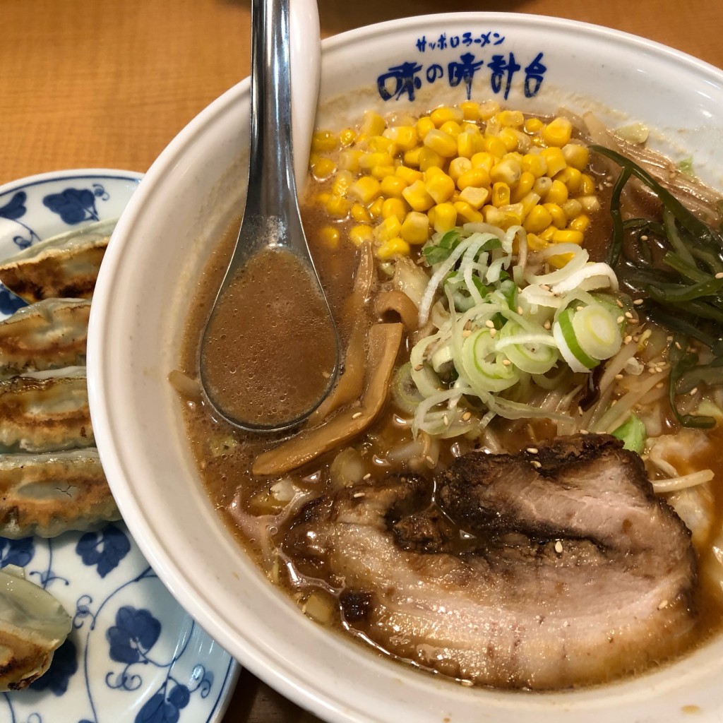 ユーザーが投稿したコーンラーメン 味噌の写真 - 実際訪問したユーザーが直接撮影して投稿した南郷通(北)ラーメン専門店味の時計台 南郷8丁目店の写真