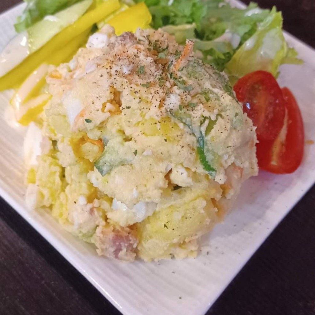 ユーザーが投稿したポテトサラダの写真 - 実際訪問したユーザーが直接撮影して投稿した東村居酒屋カラタチの写真