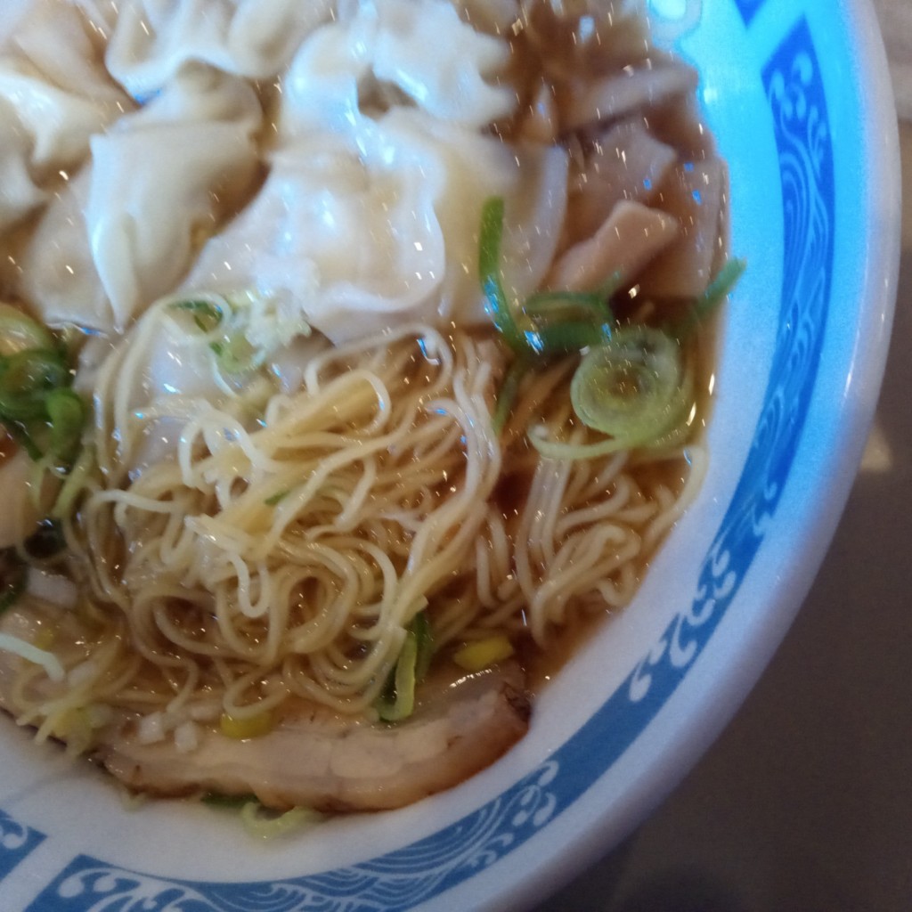 ユーザーが投稿した豚ワンタン麺 (醤油)の写真 - 実際訪問したユーザーが直接撮影して投稿した大井中華料理バーミヤン ふじみ野店の写真