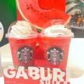 GABURI スイカ フラペチーノ - 実際訪問したユーザーが直接撮影して投稿した西新宿カフェスターバックス コーヒー 小田急百貨店SHINJUKU DELISH PARK店の写真のメニュー情報