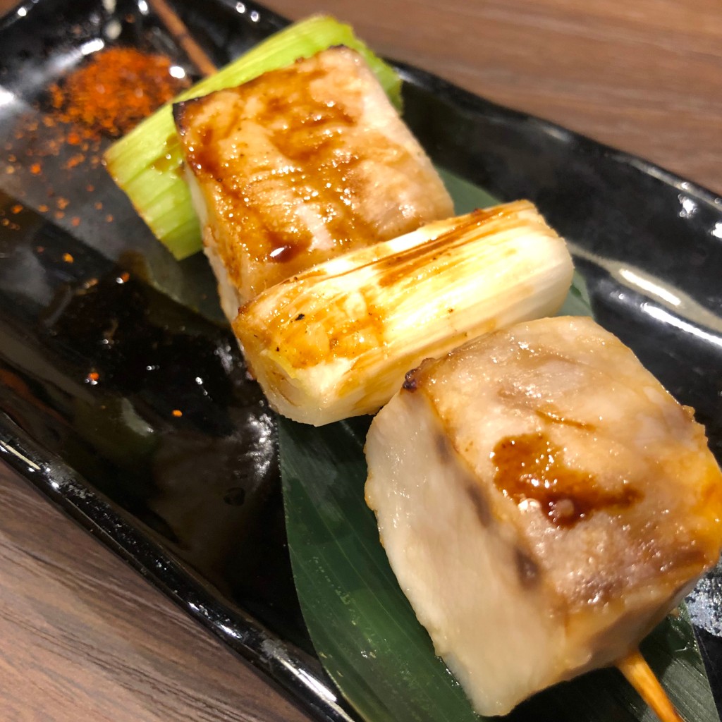 ユーザーが投稿したとろメカジキ塩麹焼き串の写真 - 実際訪問したユーザーが直接撮影して投稿した北沢寿司魚真 下北沢店の写真