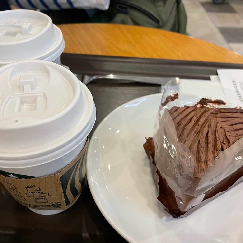 ユーザーが投稿したチョコレートケーキの写真 - 実際訪問したユーザーが直接撮影して投稿した戸崎町カフェスターバックスコーヒー イオンモール岡崎店の写真