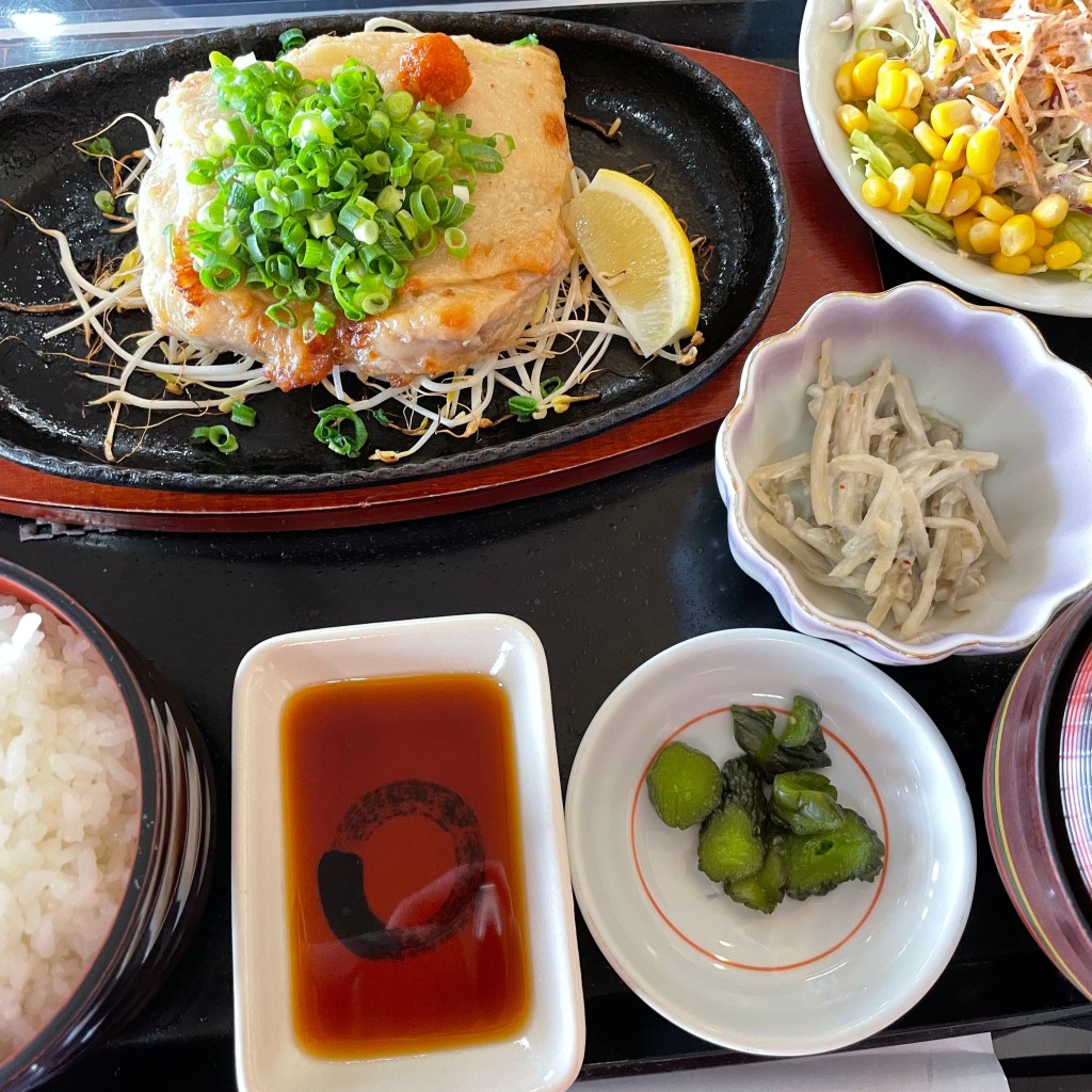 実際訪問したユーザーが直接撮影して投稿した佐土原町下田島和食 / 日本料理ハイビスカスゴルフクラブ レストランの写真