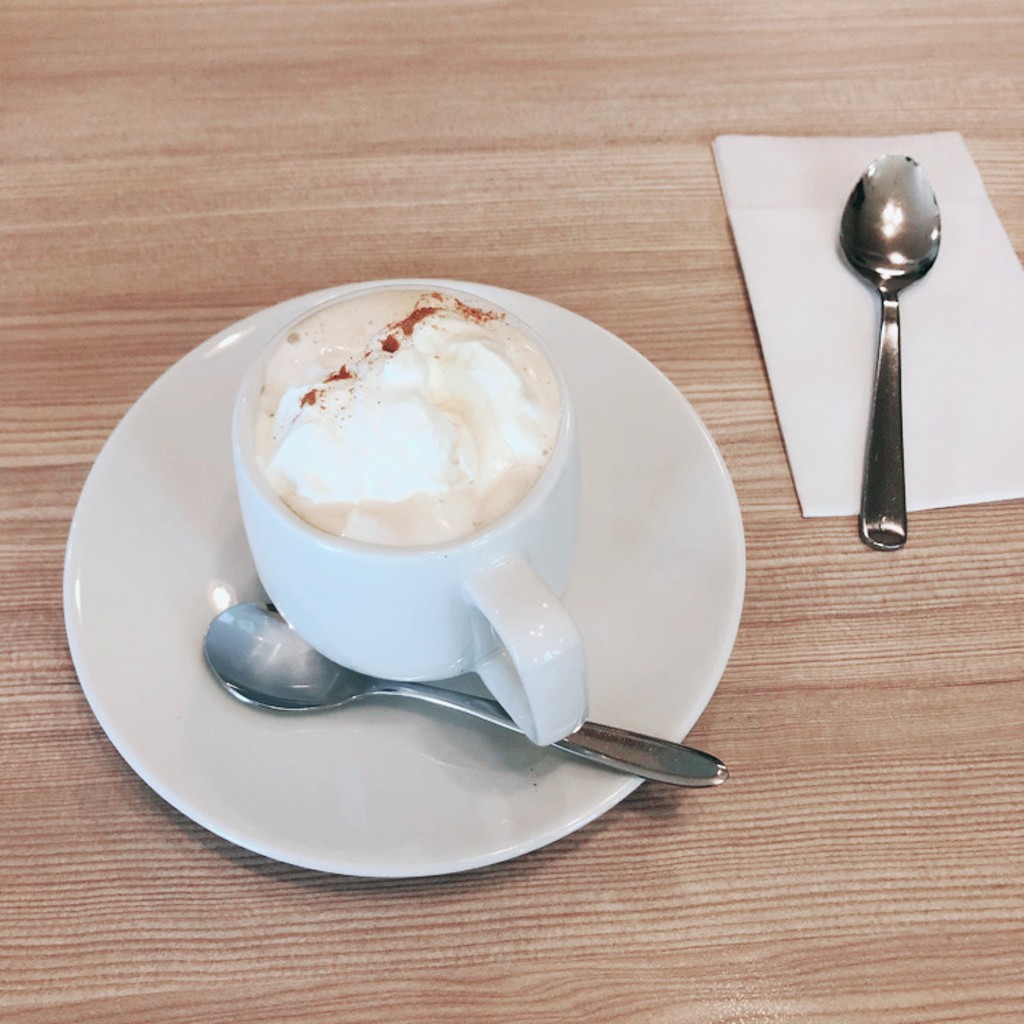 ユーザーが投稿したウィンナーコーヒーの写真 - 実際訪問したユーザーが直接撮影して投稿した赤羽コーヒー専門店豆電COFFEEの写真