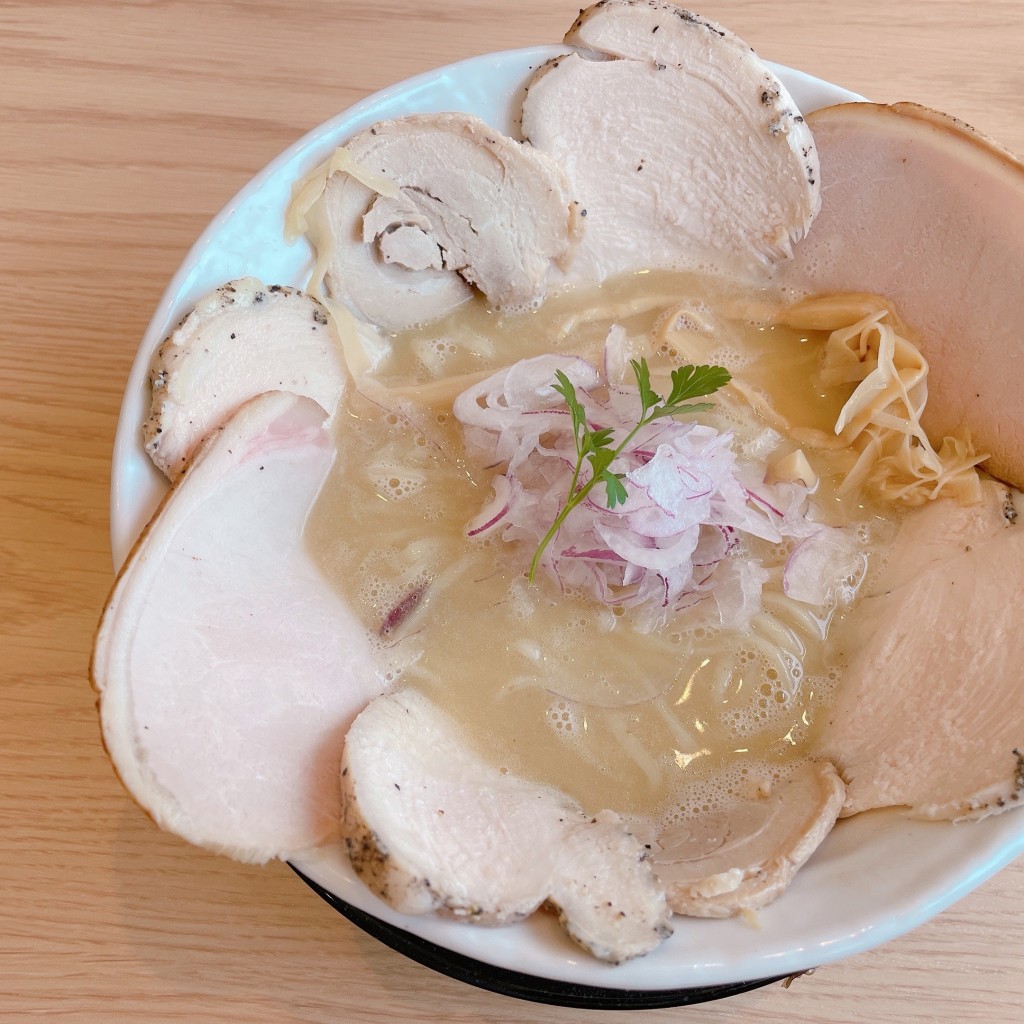 ユーザーが投稿したチャーシューうっ鶏そばの写真 - 実際訪問したユーザーが直接撮影して投稿した国吉田ラーメン専門店麺や厨の写真