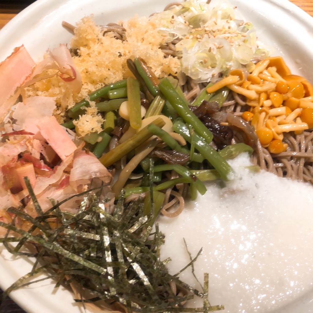 ユーザーが投稿した冷し山菜とろろ定食の写真 - 実際訪問したユーザーが直接撮影して投稿した水江そばそじ坊 倉敷イオンモール店の写真