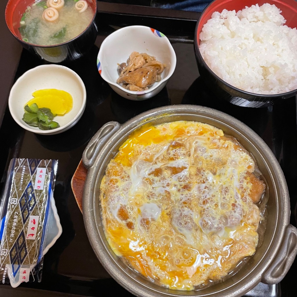 ユーザーが投稿したカツ煮定食の写真 - 実際訪問したユーザーが直接撮影して投稿した一ツ屋敷新田定食屋割烹食堂 中越の写真