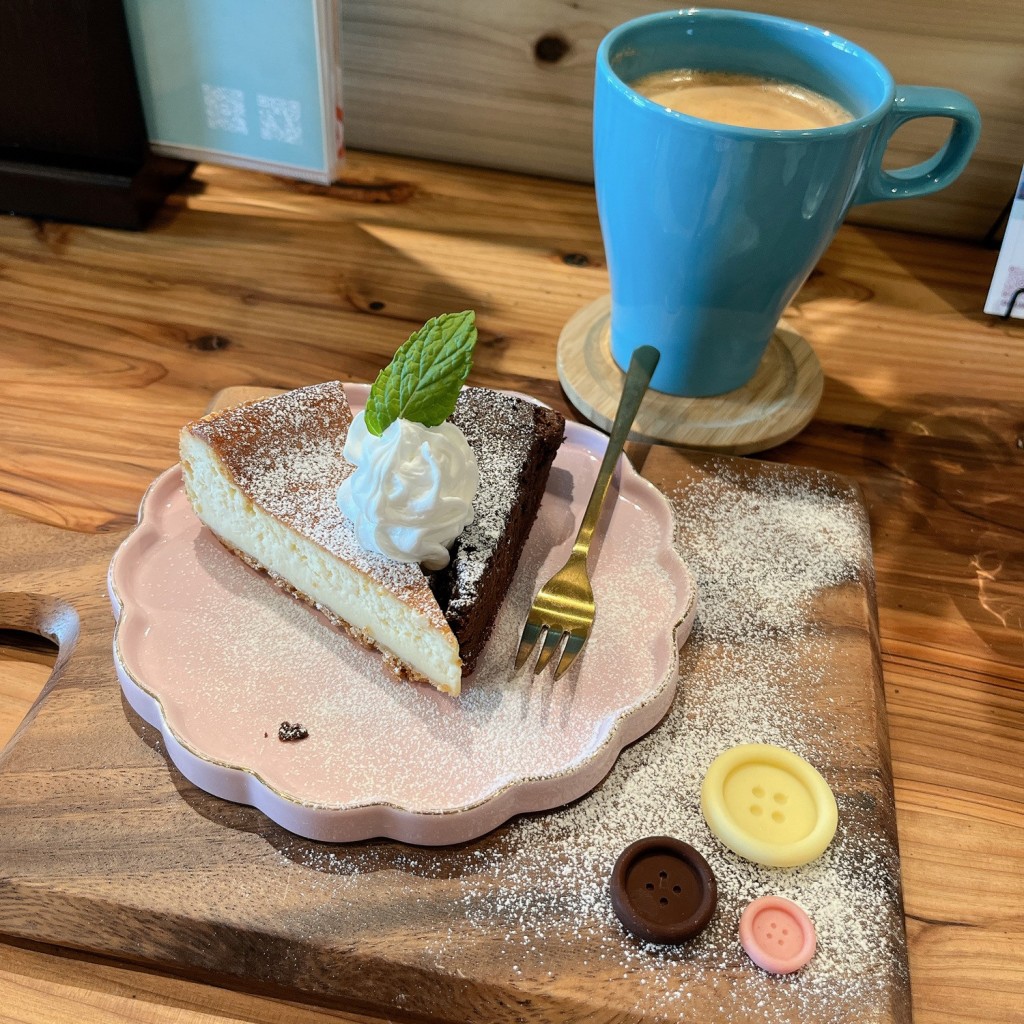 ユーザーが投稿したケーキセットの写真 - 実際訪問したユーザーが直接撮影して投稿した塩釜口カフェ&clamp cafeの写真