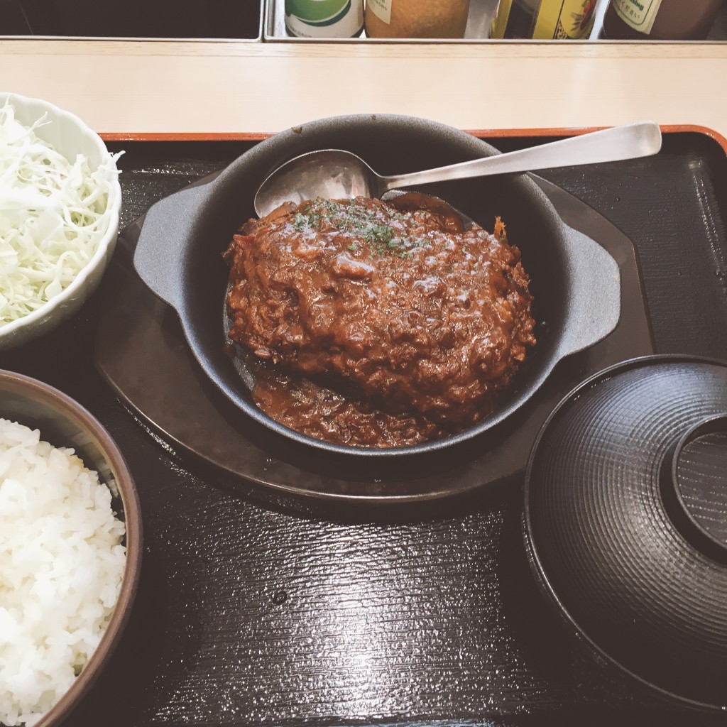 ユーザーが投稿した松乃家ハンバーグ定食の写真 - 実際訪問したユーザーが直接撮影して投稿した大宮町とんかつ松のや 奈良駅前店の写真