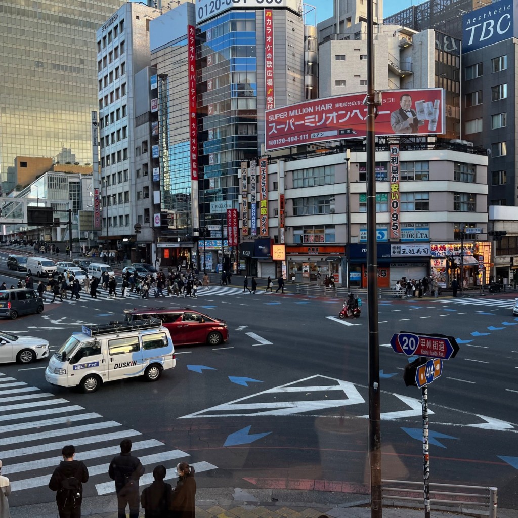 ユーザーが投稿した天空の抹茶大人ラテの写真 - 実際訪問したユーザーが直接撮影して投稿した西新宿ハンバーガーファーストキッチン・ウェンディーズ 新宿南口店の写真