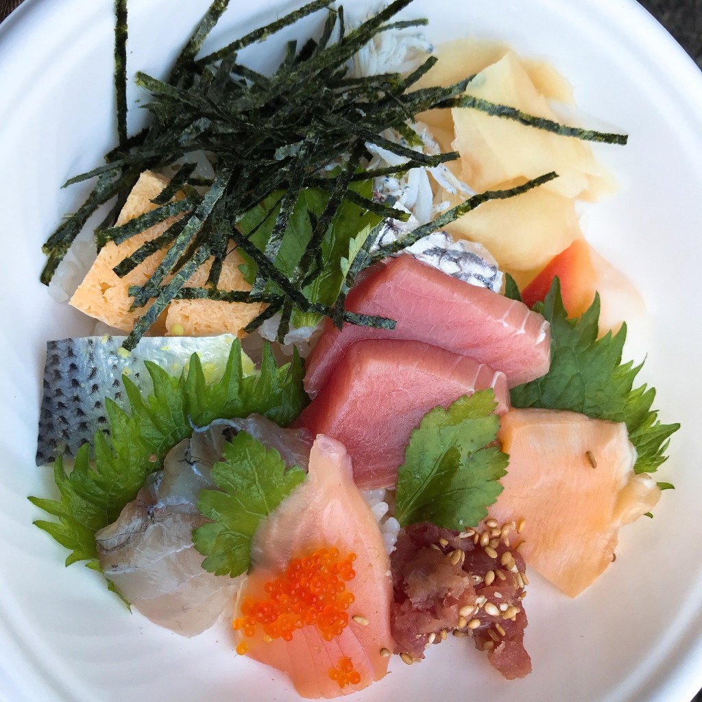 ユーザーが投稿した海鮮丼の写真 - 実際訪問したユーザーが直接撮影して投稿した亀久保うどん美可美の写真