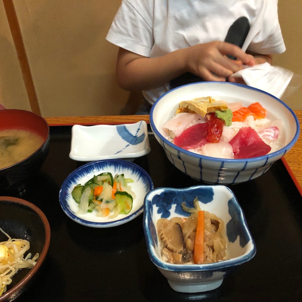 ユーザーが投稿した海鮮丼の写真 - 実際訪問したユーザーが直接撮影して投稿した寿魚介 / 海鮮料理魚料理 遠州屋の写真