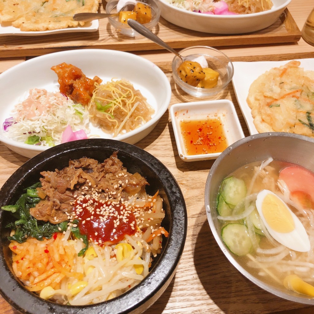 ユーザーが投稿したカルビ石+冷麺の写真 - 実際訪問したユーザーが直接撮影して投稿した西新宿韓国料理韓美膳 ルミネ新宿LUMINE1の写真