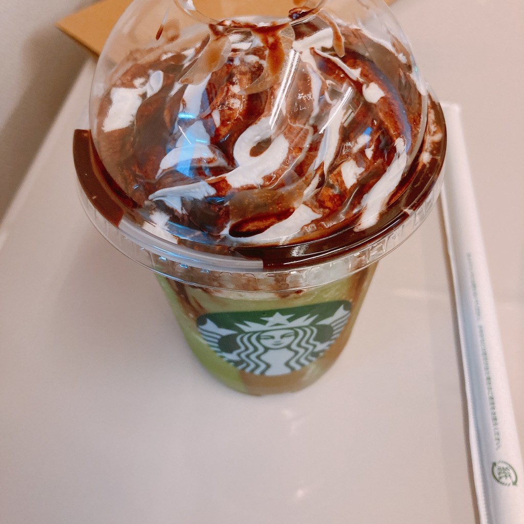 ユーザーが投稿した抹茶クリームフラペチーノの写真 - 実際訪問したユーザーが直接撮影して投稿した丸の内カフェスターバックスコーヒー グランスタ東京店の写真