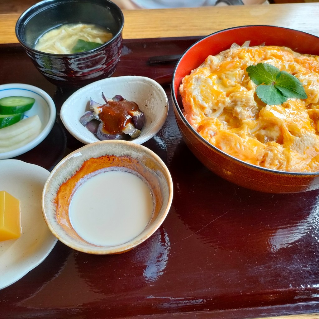 ユーザーが投稿した親子丼の写真 - 実際訪問したユーザーが直接撮影して投稿した北田気定食屋食事処 鄙の庭 きん彩の写真