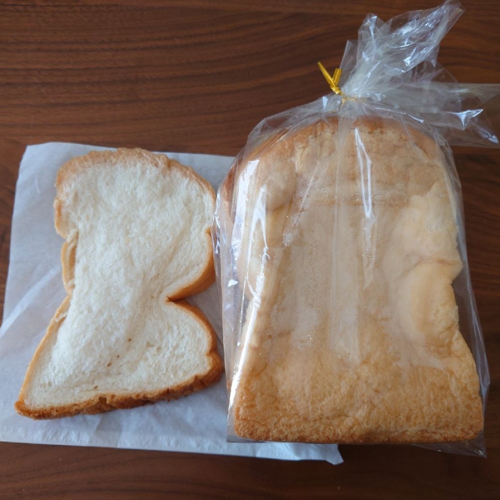 ユーザーが投稿した山形食パンの写真 - 実際訪問したユーザーが直接撮影して投稿した伊勢原ベーカリーはっぴーパンらいふの写真