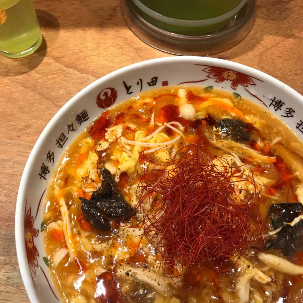 ユーザーが投稿した酸辣湯麺の写真 - 実際訪問したユーザーが直接撮影して投稿した博多駅中央街担々麺博多担々麺 とり田 KITTE博多店の写真