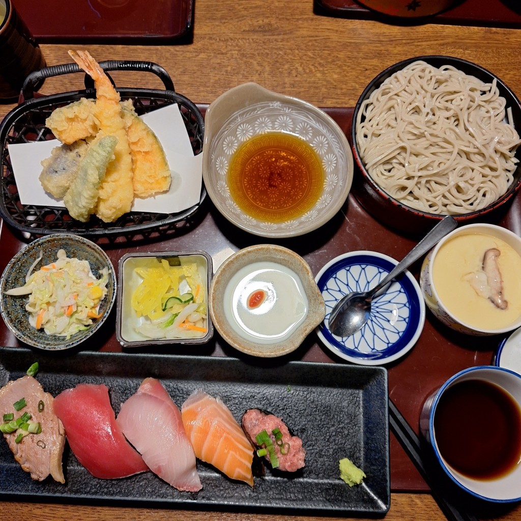 ユーザーが投稿したお寿司天ぷら御膳 小うどんの写真 - 実際訪問したユーザーが直接撮影して投稿した岩井居酒屋いっちょう 安中店の写真