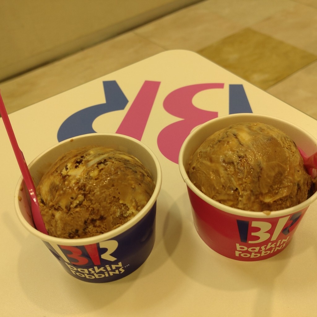 ユーザーが投稿したアロハチョコクッキーの写真 - 実際訪問したユーザーが直接撮影して投稿した小川町アイスクリームサーティワンアイスクリーム むつマエダ店の写真