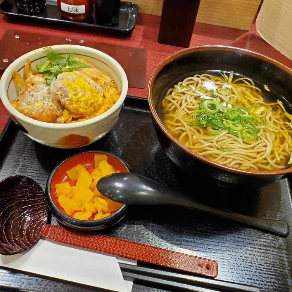 ユーザーが投稿したミニかつ丼麺Sの写真 - 実際訪問したユーザーが直接撮影して投稿した阿倍野筋丼もの丼丼亭 近鉄あべのハルカス店の写真