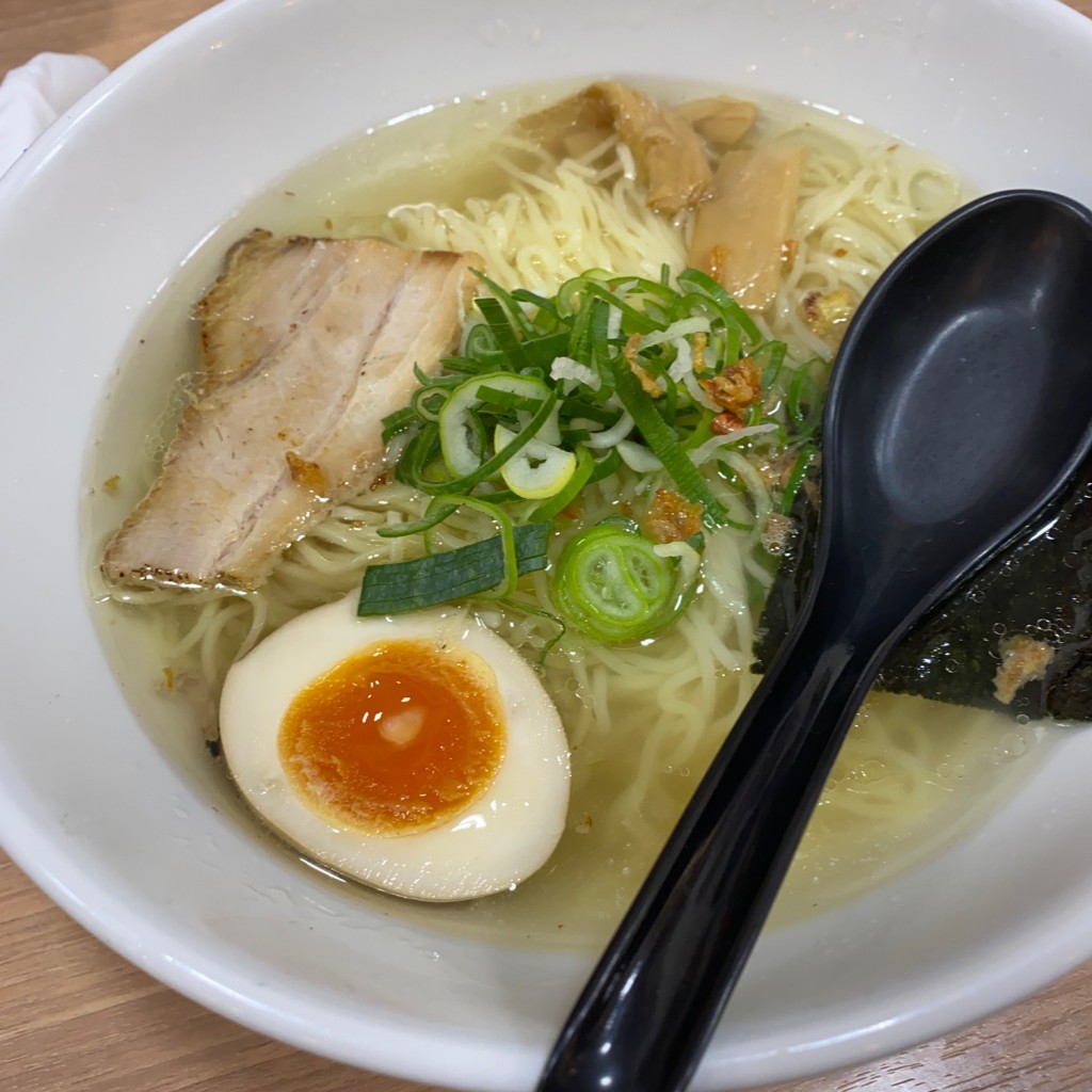 ユーザーが投稿した天然塩ラーメンの写真 - 実際訪問したユーザーが直接撮影して投稿した長沼町ラーメン専門店春樹 ワンズモール店の写真