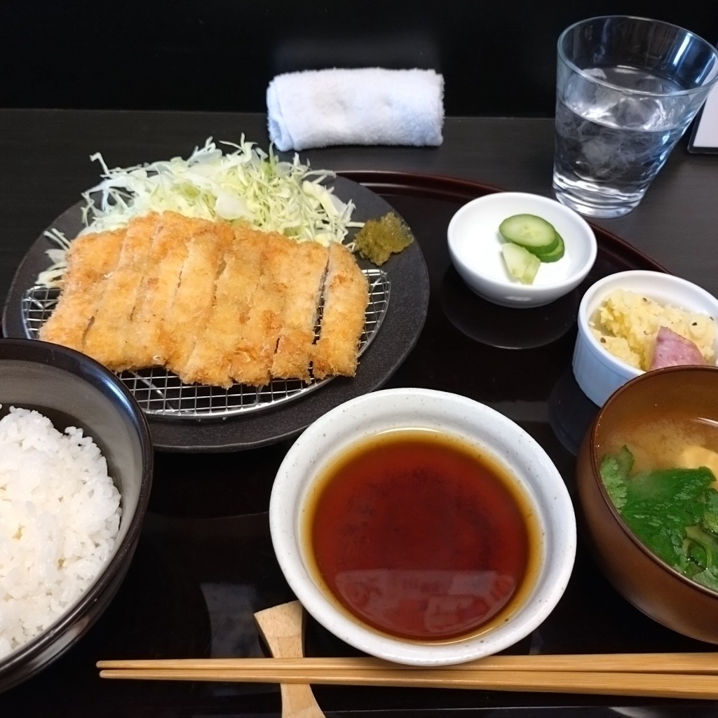 ユーザーが投稿しただしで食べるチキンカツ定食の写真 - 実際訪問したユーザーが直接撮影して投稿した麻生町定食屋だしバール そるくらの写真