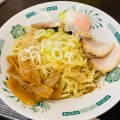 汁なしラーメン+温玉 - 実際訪問したユーザーが直接撮影して投稿した百人町中華料理日高屋 大久保北口店の写真のメニュー情報