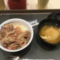 実際訪問したユーザーが直接撮影して投稿した西新宿牛丼松屋 新宿大ガード店の写真