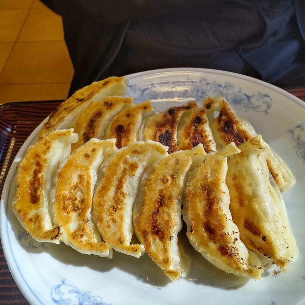 ユーザーが投稿した餃子定食の写真 - 実際訪問したユーザーが直接撮影して投稿した氷川町餃子ぎょうざの満洲 草加西口店の写真