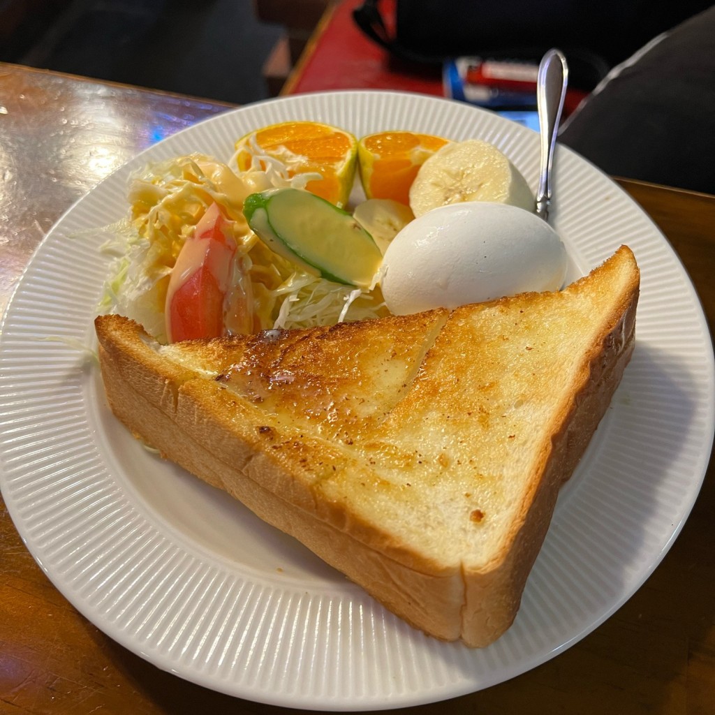 ユーザーが投稿したトーストの写真 - 実際訪問したユーザーが直接撮影して投稿した中加賀屋喫茶店喫茶チロルの写真