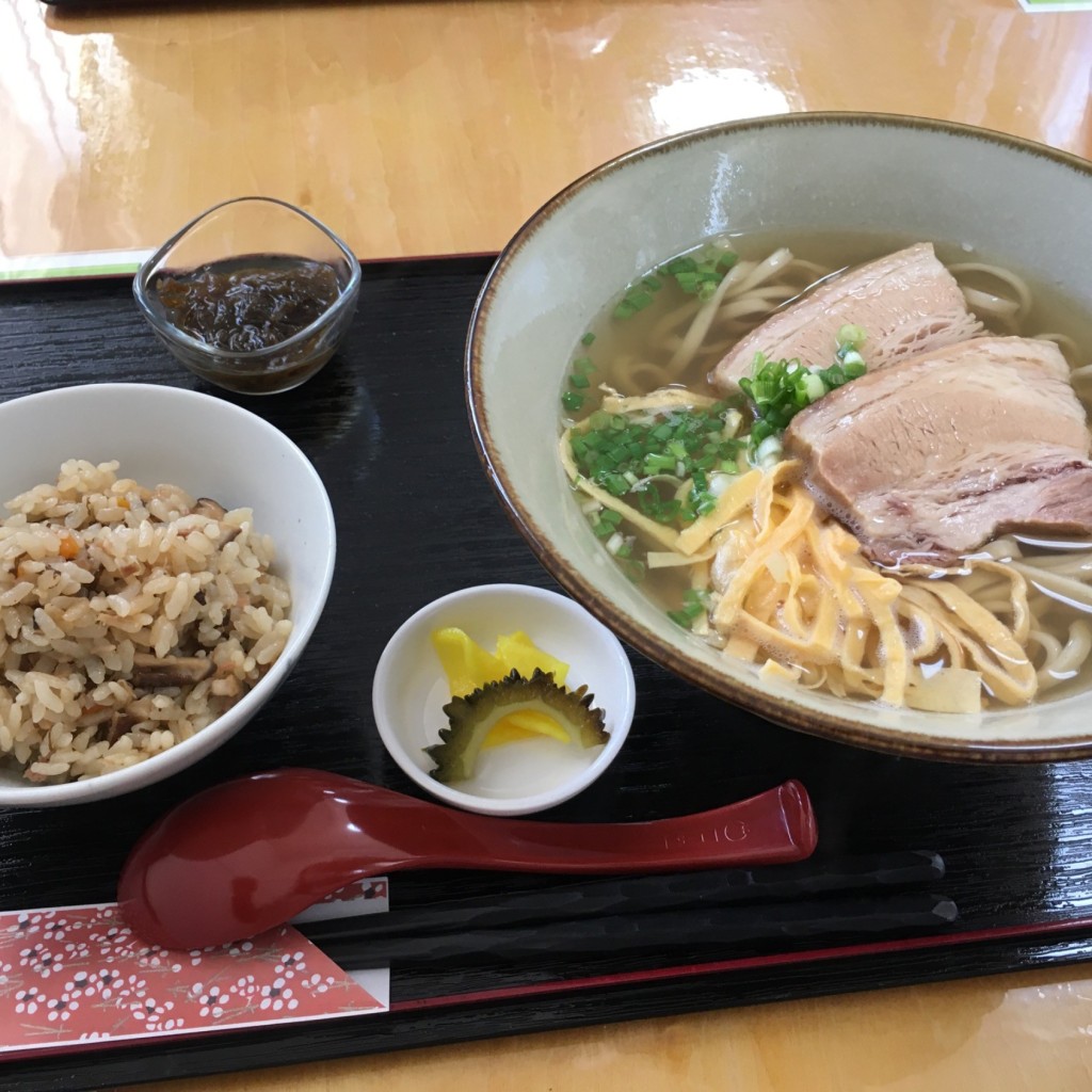 みみみぃみさんが投稿した下地沖縄料理のお店沖縄そば まるかみ/オキナワソバ マルカミの写真