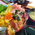大漁海鮮丼セット - 実際訪問したユーザーが直接撮影して投稿した美々津町魚介 / 海鮮料理大漁丸の写真のメニュー情報