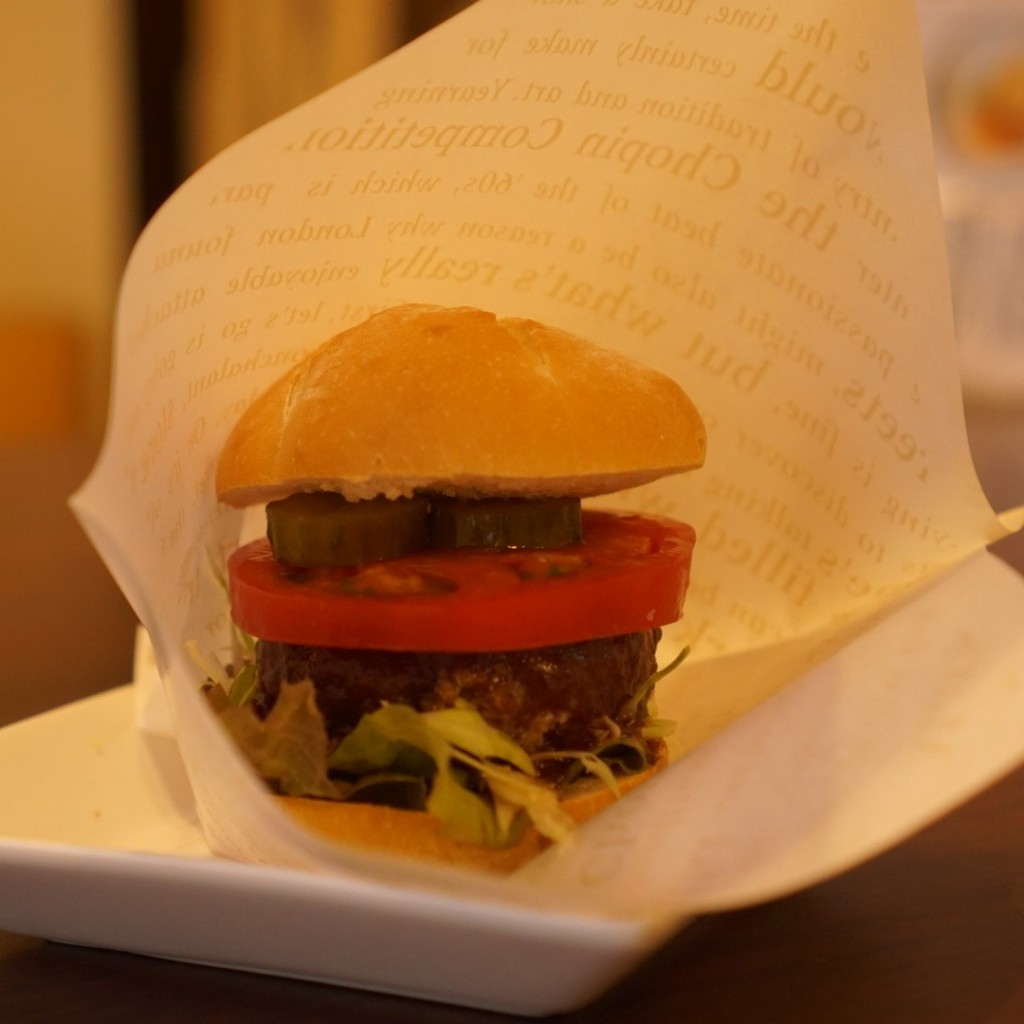 ユーザーが投稿したグレインズハンバーガー(ソイミート)の写真 - 実際訪問したユーザーが直接撮影して投稿した名駅自然食 / 薬膳Miho's Kitchen Grainsの写真
